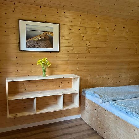 Marika Puhkekuela - Metsanurga Oeoemaja "Shared Bathroom" Nova Bagian luar foto