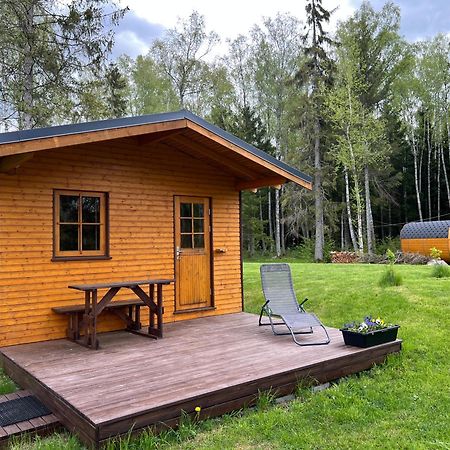 Marika Puhkekuela - Metsanurga Oeoemaja "Shared Bathroom" Nova Bagian luar foto