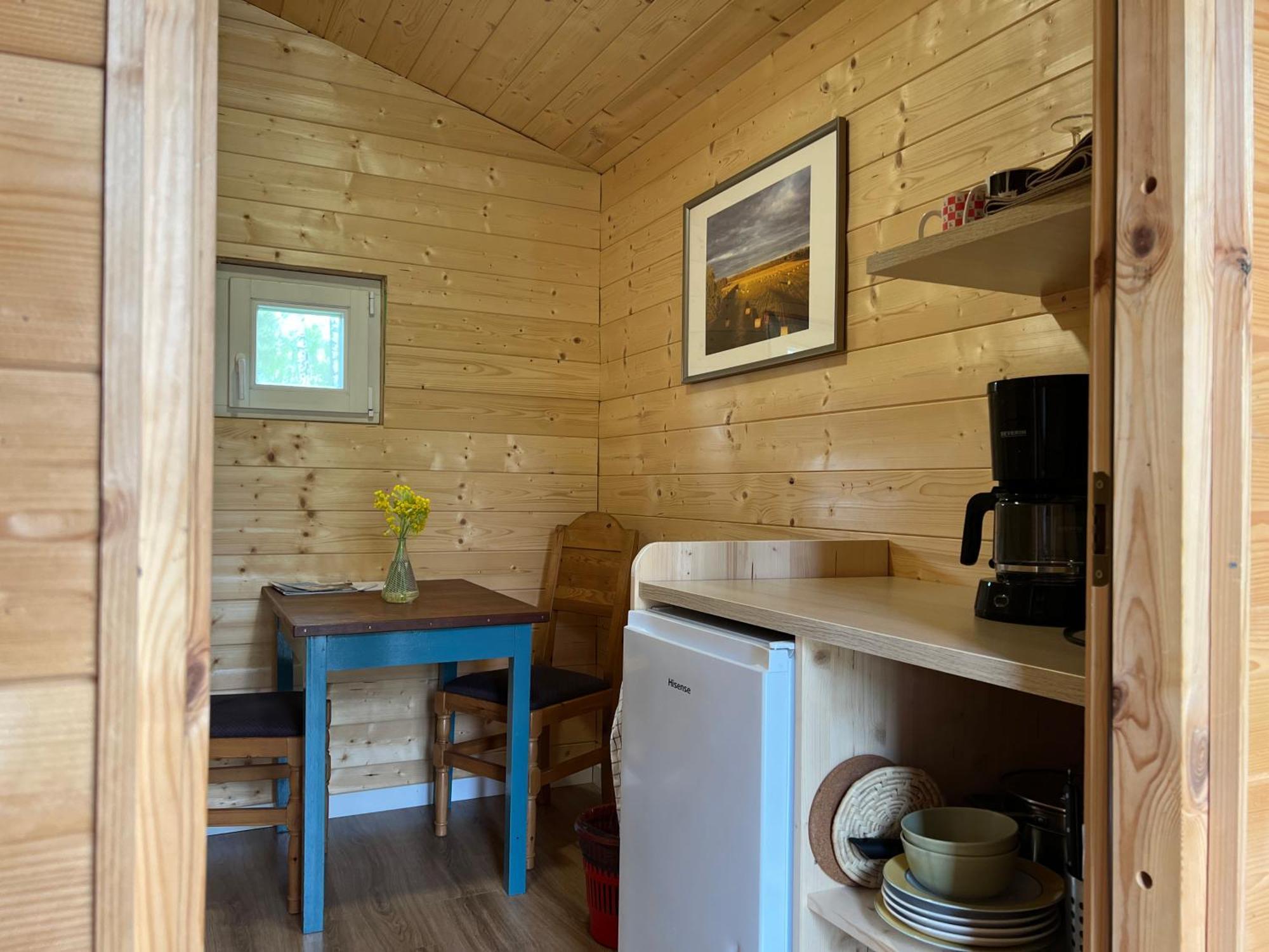 Marika Puhkekuela - Metsanurga Oeoemaja "Shared Bathroom" Nova Bagian luar foto